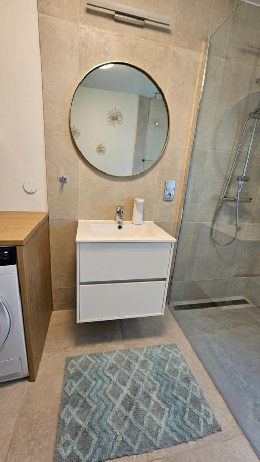 B&B Rooms Husavik 1 외부 사진